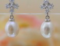 Сребърни обеци *Символика*от естествени бели перли